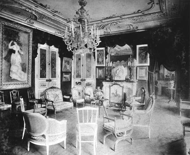 The grand salon at Rue de Rome with ‘Dance in the City’